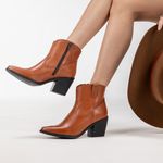 Bota Western Day Em Couro Whisky