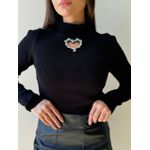 Tricot Modal Com Aplicação De Coração Preto