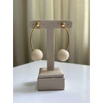 Brinco Longo Esfera Off White Ouro