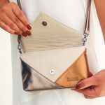 Bolsa de Couro - ENVELOPINHO - Off White, Champagne E Bronze