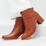 Bota - AUTÊNTICA - Chocolate - 596.07 