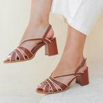 Sandália Peep Toe - EVOLUIR - Chocolate e Off White - 177.52 