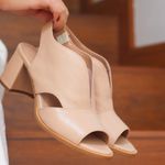 Sandália Salto Grosso Médio Peep Toe Nude - Veneza - 177.02