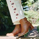 Bota - AUTÊNTICA - Chocolate - 596.07 