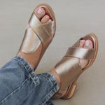 Sandália Rasteira - ALENTO - Champagne - 842.31