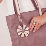 Bolsa de Couro - ENVELOPE - Mousse e Off White