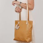 Bolsa de Couro - ENVELOPE - Ocre e Off White