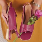 Sandália Rasteira - CALMA - Pitaya - 914.46