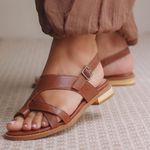 Sandália Rasteira - MOMENTO - Chocolate - 842.65 