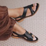 Sandália Rasteira - MOMENTO - Preta - 842.65 