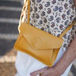 Bolsa de Couro - Carinho - Mostarda