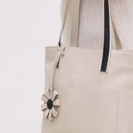 Bolsa de Couro - ENVELOPE - Off White e Preto