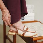 Mule - SERENO - Off White e Chocolate - 664.66