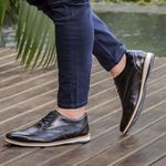 Sapato Casual com Perfuro Lateral em Atacador Derby Urban - Preto