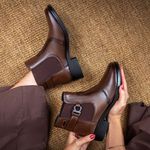 Bota Feminina Franshoes Melissa com Elástico Lateral e Metal Capuccino