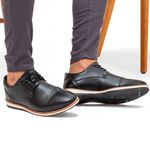 Sapato Casual com Perfuro lateral em Atacador Derby Wood - Preto