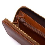 Carteira feminina em couro legitimo Eleah na cor caramelo 