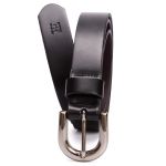 Cinto feminino em couro na cor preto com fivela niquel