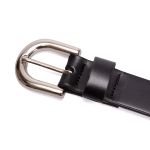 Cinto feminino em couro na cor preto com fivela niquel