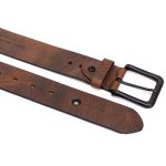 Cinto casual largura 40 mm em couro soleta na cor chocolate com fivela preta 