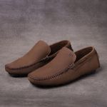 Mocassim Drive Liso Vancouver Em Couro Nobuck Castor 046