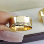 Alianças Quina Quebrada em Ouro 18k Zircônias 8mm Goiânia