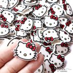 Hello Kitty Emborrachada (4Uni.)