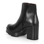 Bota Coturno Couro Issy Plain Preto Tratorada