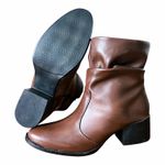 Bota Dani em Couro Café