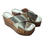 Sandalia Anabela Dourada