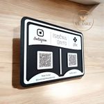 Placa Personalizada com até 3 QR Codes