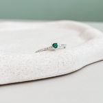 Anel Solitário Verde Cravejado Prata 925