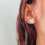 Brinco Trevo Detalhado Prata 925 