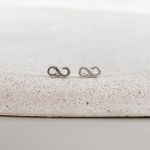 Brinco Infinito Vazado Prata 925 