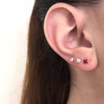 Brinco Carre Vermelho 3mm Prata 925