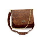 KIT DE BOLSA ESTILO BAÚ TRANSVERSAL CROCO MARROM-VINLENE