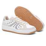 Tênis Feminino Sneakers com Metais Loren Branco e OffWhite Vittal