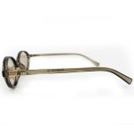 Óculos de sol HD com armação translucida, hastes com detalhe dourado e lentes claras com proteção UV