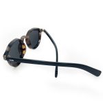 Óculos de sol HD Round All Black com armação e hastes pretas e lentes com proteção UV