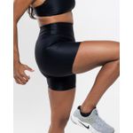 Short Fitness Feminino Preto com Bolso