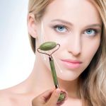 Rolo Pedra de Jade de Massagem Facial para Redução de Olheiras, Antirrugas e Estimulação de Colágeno com Efeito Lifting e Drenagem Linfática