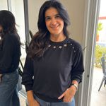 Blusa Feminina Moletinho Ilhós - Preto
