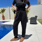 Calça Feminina com Pregas na Barra - Preto