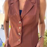 Colete Feminino Alfaiataria com Pala - Marrom