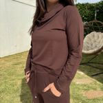Conjunto Feminino Moletinho Gola Alta - Marrom