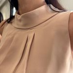 Regata Feminina Crepe Gola Alta - Bege