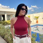 Regata Feminina Gola Alta Chloe - Vinho