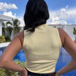 Regata Feminina Poliamida Canelada Gola Alta - Manteiga