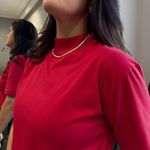 T-Shirt Feminina Gola - Vermelho