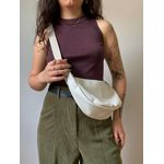 Bolsa Meia Lua Gorgurão – estilo e conforto em uma só peça 